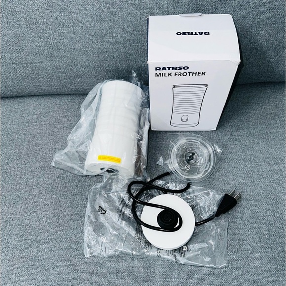 ELECTRIC MILK FROTHER WITH TWO WHISKS - 4-IN-1 MULTIFUNCTION FOR HOT COLD FROTH - Picture 6 of 17